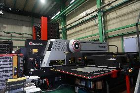 Punch and fiber laser multifunction machine introduced by Hamabe Manufacturing Co.